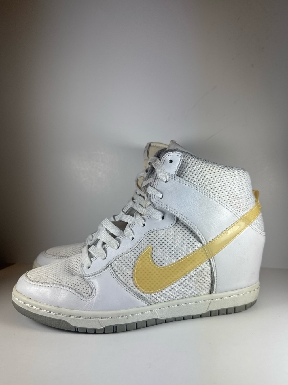 Nike Dunk Sky Hi Women’s Size 8 Hidden Wedge Sneakers